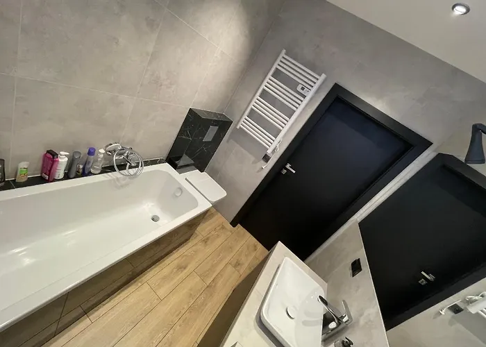 Zielona 9 דירה שצ'צ'ירק